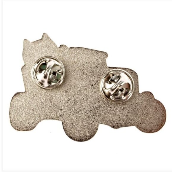 Kit-Cat Klock Red Ford Roadster Enamel Pin - Picture 3 of 3